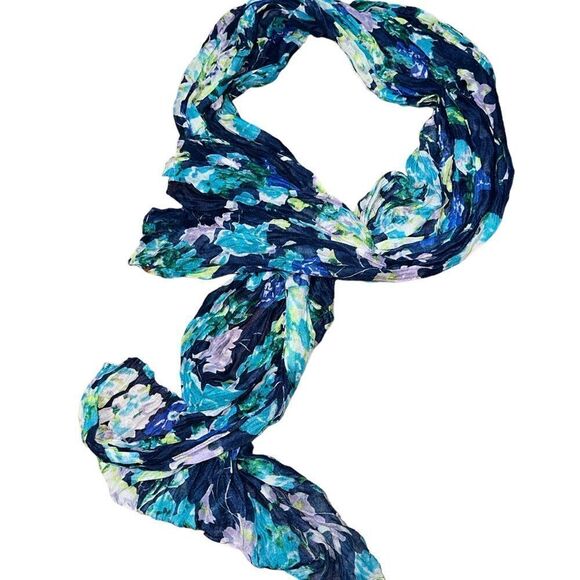 Beautiful Blue Floral Women Scarf
Good Condition - Picture 2 of 2